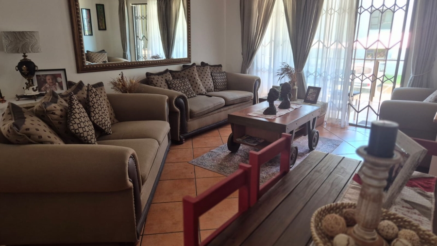To Let 2 Bedroom Property for Rent in Hartenbos Central Western Cape